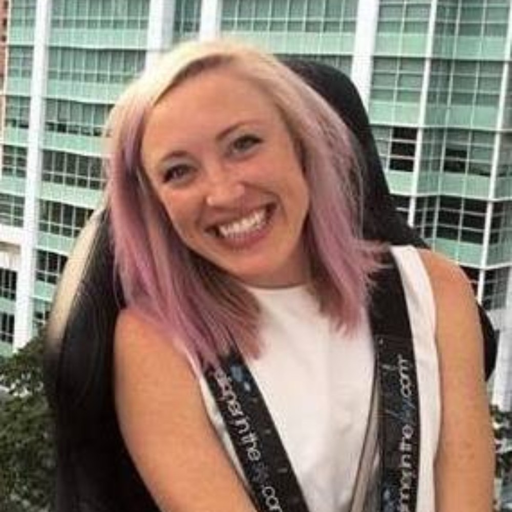 Meet your Posher, Lauren